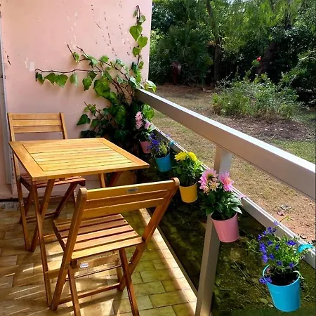 Joli Studio Renove En Bord De Mer * Bormes-les-Mimosas